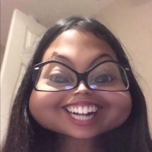 Meet your Posher, Felicity